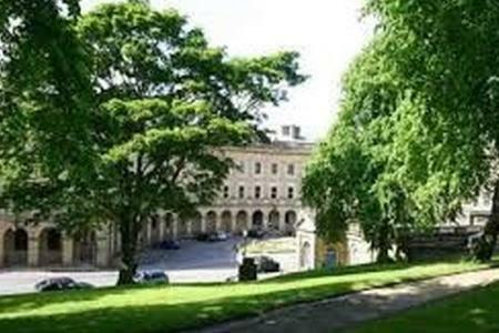 Apartment Over Looking Buxton Market Square Exterior photo